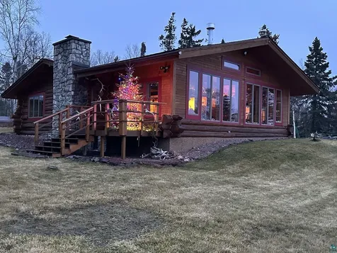 3644 Hwy 61 E Grand Marais MN 55604