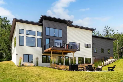 814 Pleasant View Road Duluth MN 55803