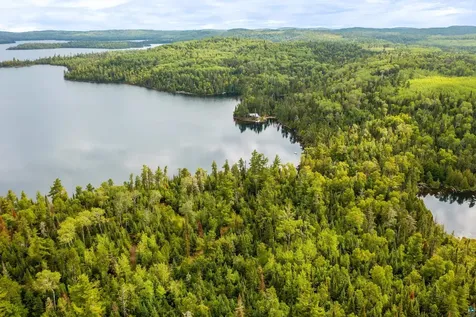 15XA Greenwood Lake Road Grand Marais MN 55604