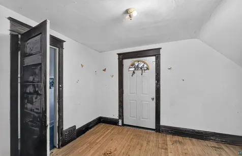2317 W 4th Street Duluth MN 55806