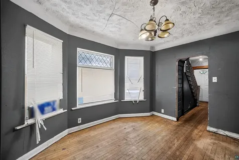 2317 W 4th Street Duluth MN 55806