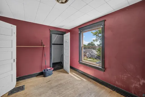2317 W 4th Street Duluth MN 55806