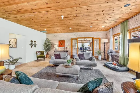 5246 Buck Road Saginaw MN 55779