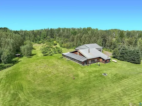 5246 Buck Road Saginaw MN 55779