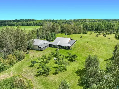 5246 Buck Road Saginaw MN 55779