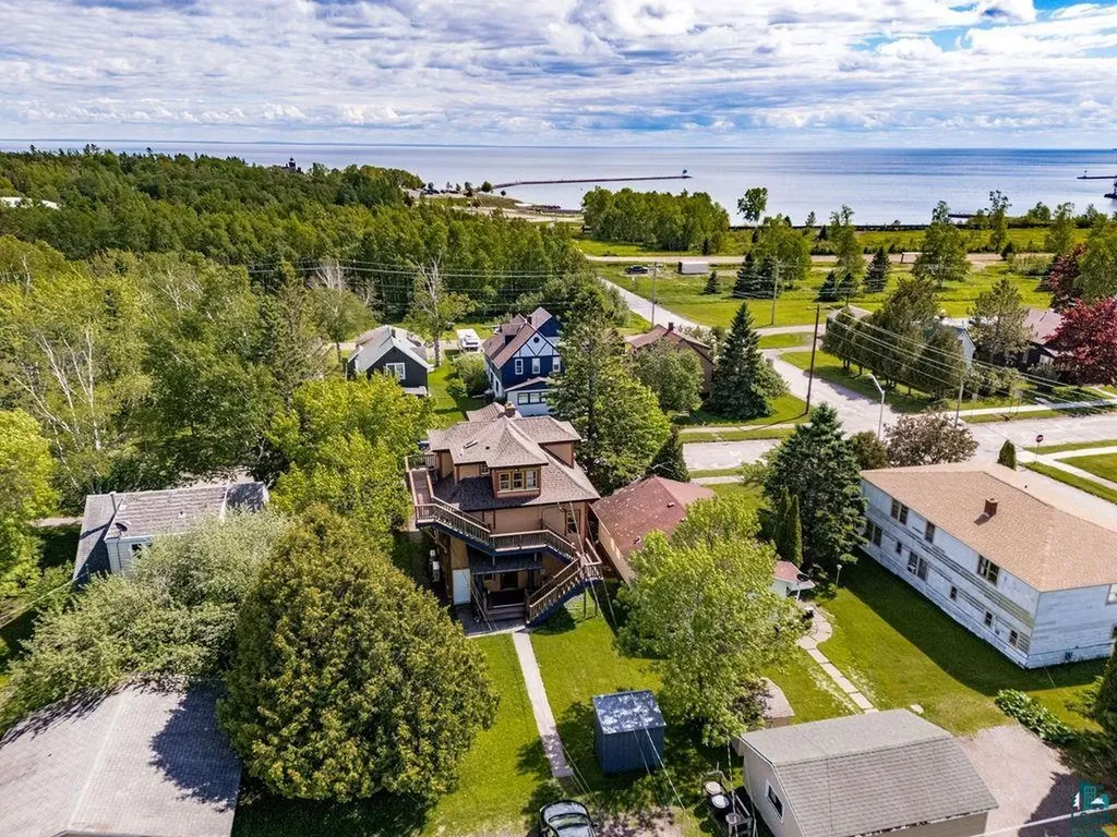227 South Avenue Two Harbors MN 55616