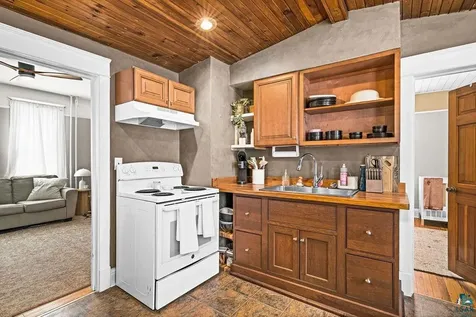 227 South Avenue Two Harbors MN 55616