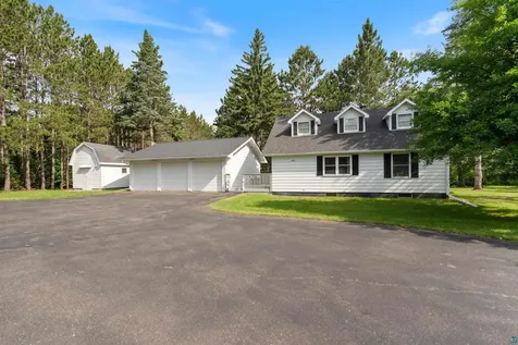 27 Maple Drive Esko MN 55733