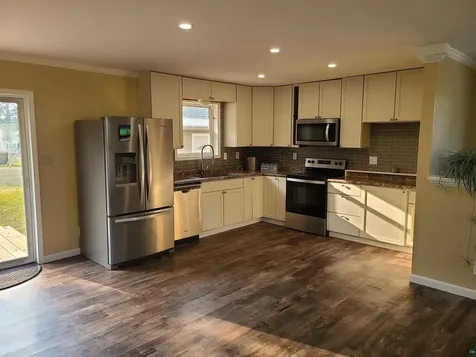 16 Fir Circle Babbitt MN 55706