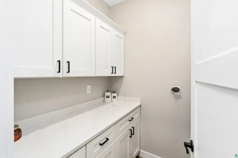 4889 Peyton Drive Hermantown MN 55811