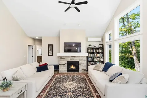 4889 Peyton Drive Hermantown MN 55811