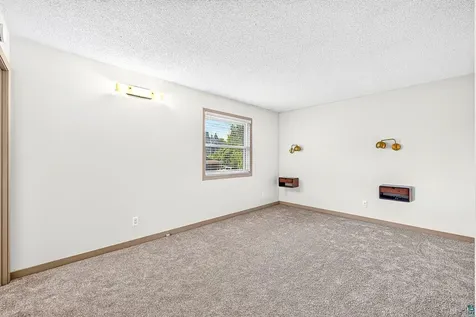 233 Sitka Street Duluth MN 55811