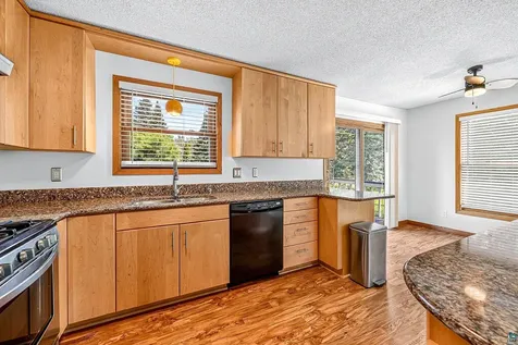 233 Sitka Street Duluth MN 55811