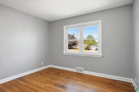 2601 Piedmont Avenue Duluth MN 55811