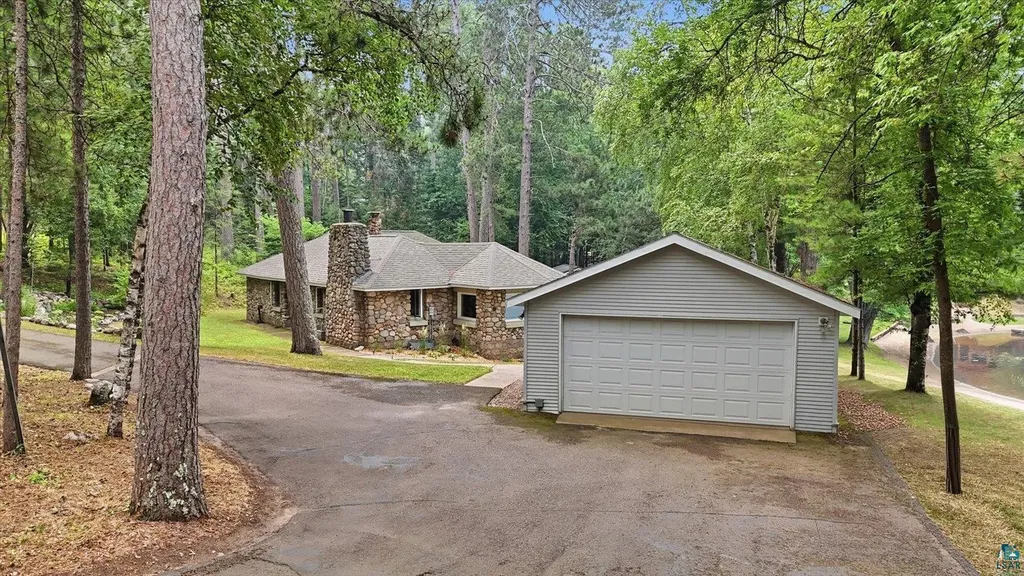 5159 Vermilion Trail Gilbert MN 55741-1934
