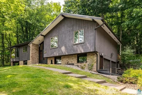 2129 Woodhaven Lane Duluth MN 55803