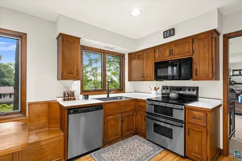 2129 Woodhaven Lane Duluth MN 55803