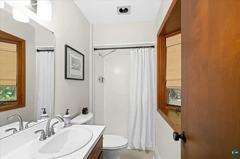 2129 Woodhaven Lane Duluth MN 55803