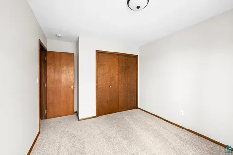 2129 Woodhaven Lane Duluth MN 55803
