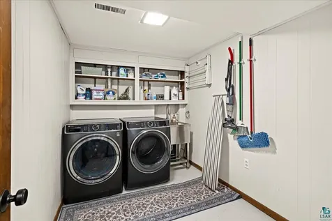2129 Woodhaven Lane Duluth MN 55803