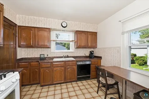 816 N 19th Street Superior WI 54880
