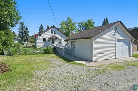 816 N 19th Street Superior WI 54880