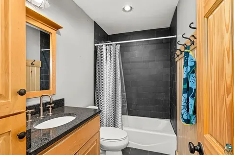 8842 W Branch Road Duluth MN 55803