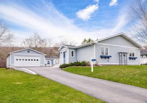 209 90th Avenue W Duluth MN 55808