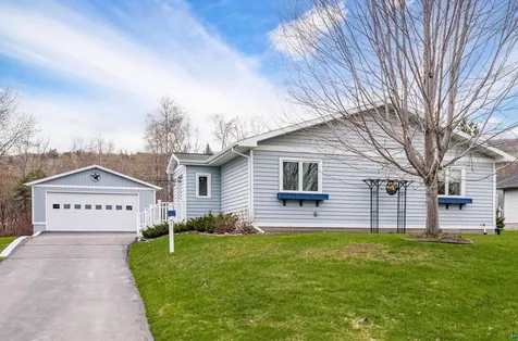 209 90th Avenue W Duluth MN 55808