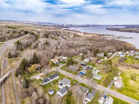 209 90th Avenue W Duluth MN 55808