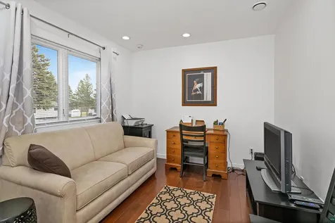 209 90th Avenue W Duluth MN 55808