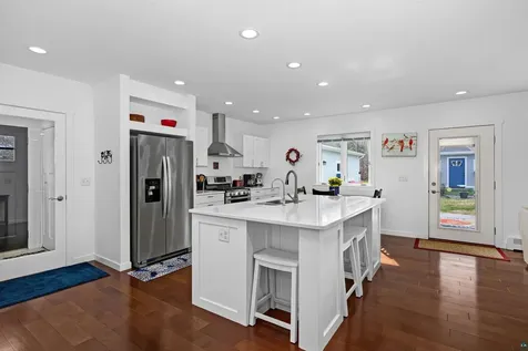 209 90th Avenue W Duluth MN 55808