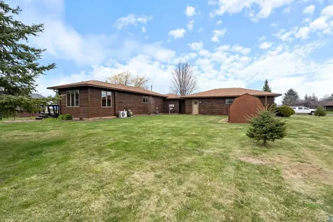 3718 E 7th Street Superior WI 54880