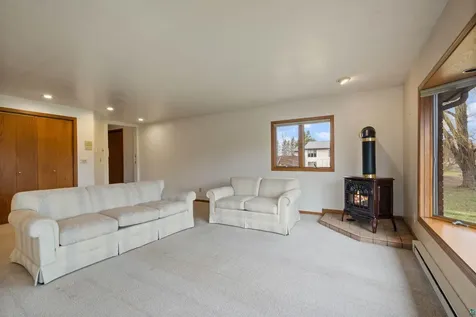 3718 E 7th Street Superior WI 54880