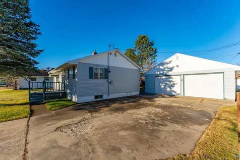 31 Garden Creek Babbitt MN 55706