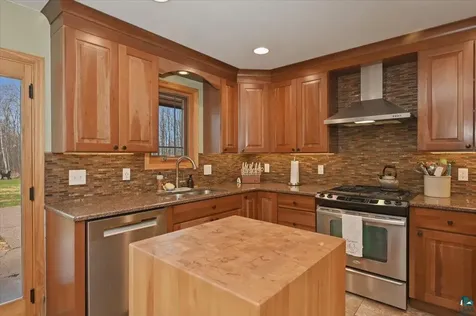 4713 Munger Shaw Road Saginaw MN 55779