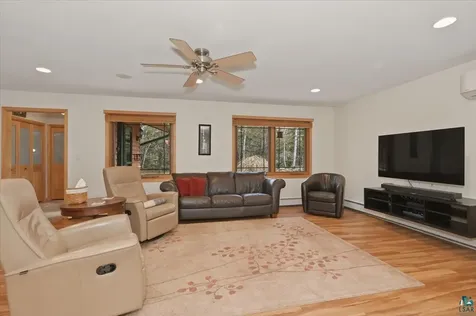 4713 Munger Shaw Road Saginaw MN 55779