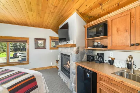 2826 Highway 61 Two Harbors MN 55616
