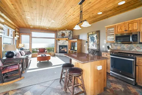 2826 Highway 61 Two Harbors MN 55616