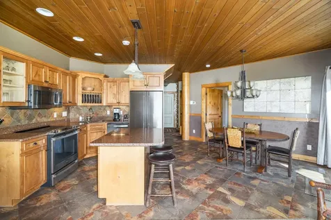 2826 Highway 61 Two Harbors MN 55616