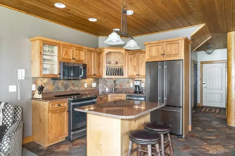 2826 Highway 61 Two Harbors MN 55616