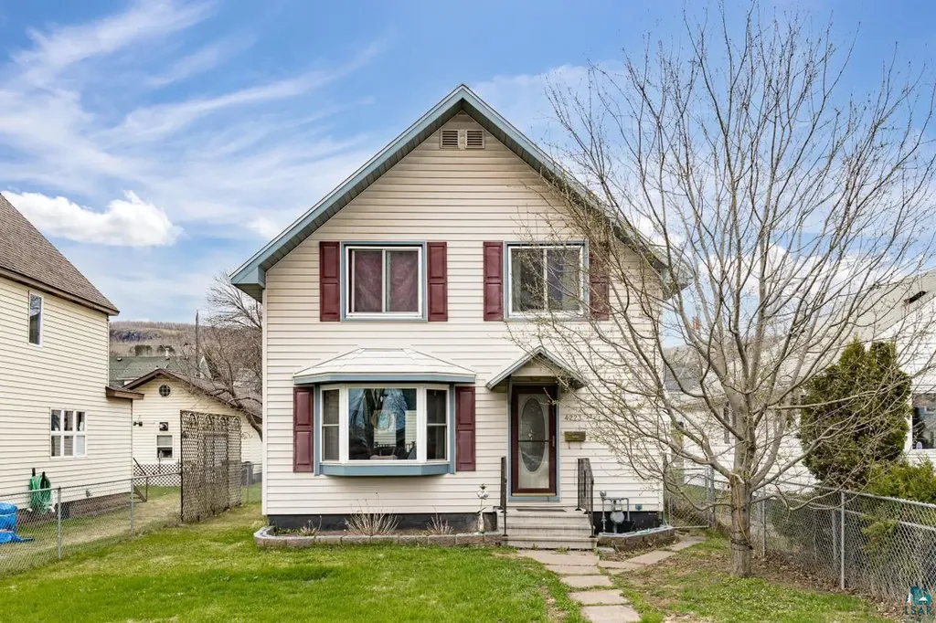 4223 W 5th Street Duluth MN 55807