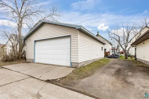 4223 W 5th Street Duluth MN 55807