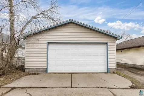 4223 W 5th Street Duluth MN 55807