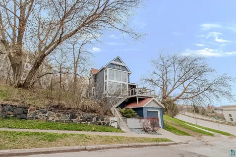 617 W 2nd Street Duluth MN 55806