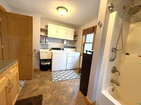 37 E Boundary Street Ely MN 55731