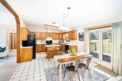 5573 N Shore Drive Duluth MN 55804