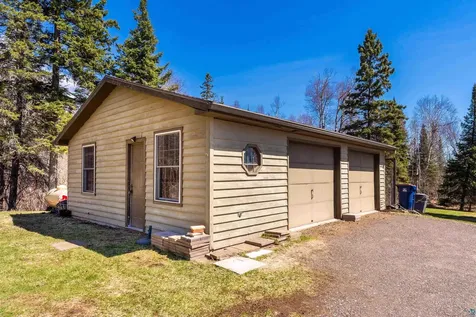5573 N Shore Drive Duluth MN 55804