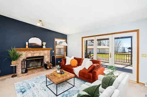 5573 N Shore Drive Duluth MN 55804