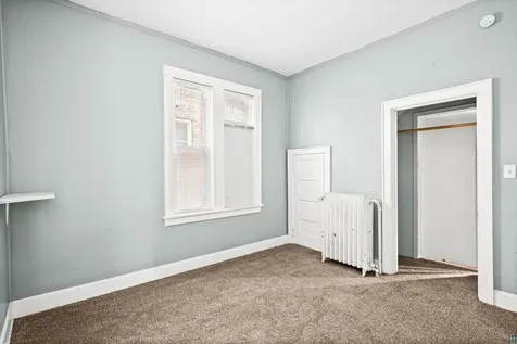1127 E 3rd Street Duluth MN 55805